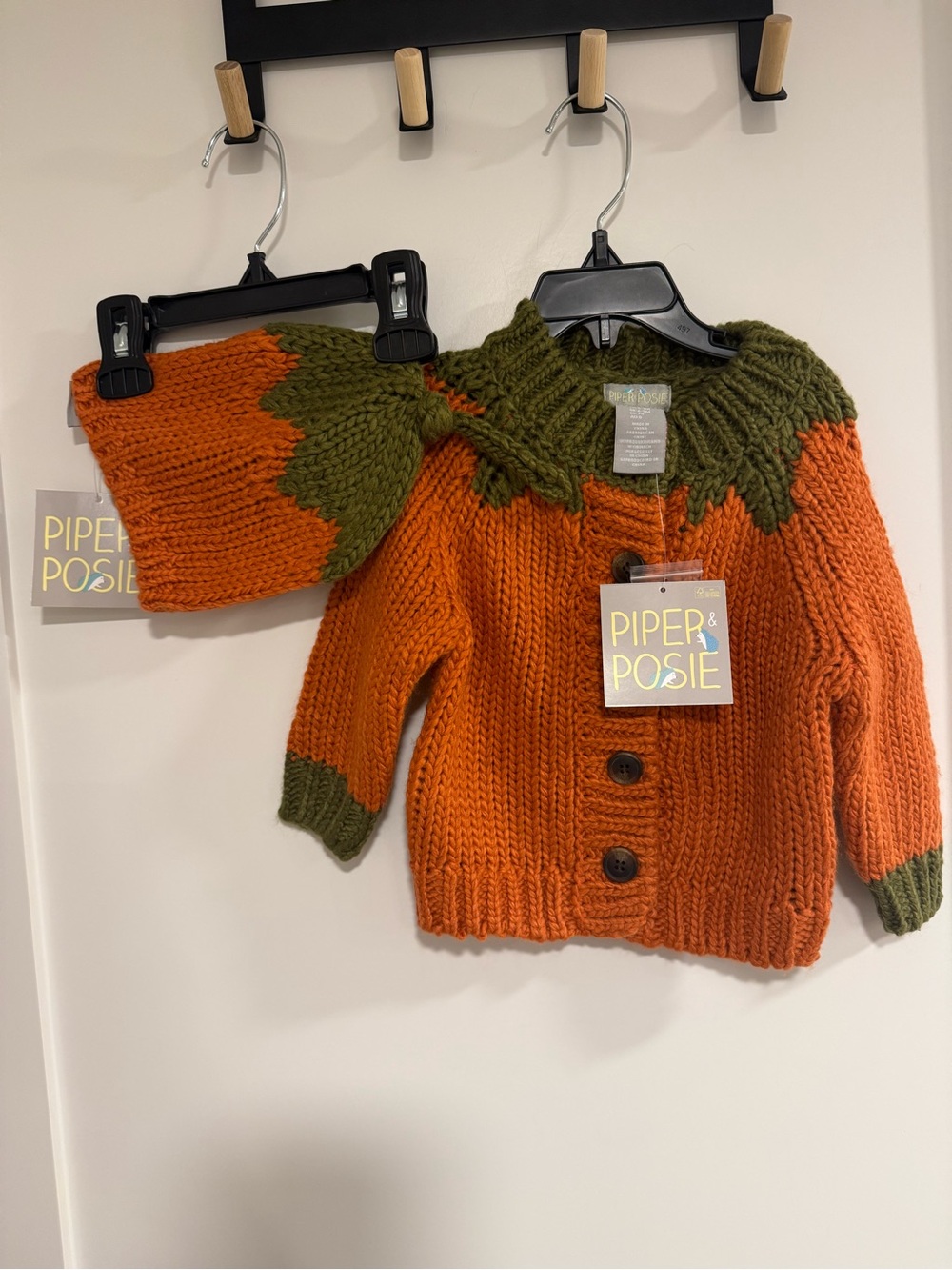 Piper & Posie 6-9M Pumpkin Sweater Hat Set NWT Fall Halloween